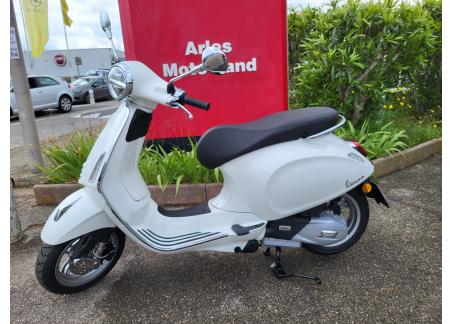 VESPA PRIMAVERA 125 euro 5 blanc