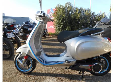 VESPA PRIMAVERA ELETTRICA 70 KM/H permis 125
